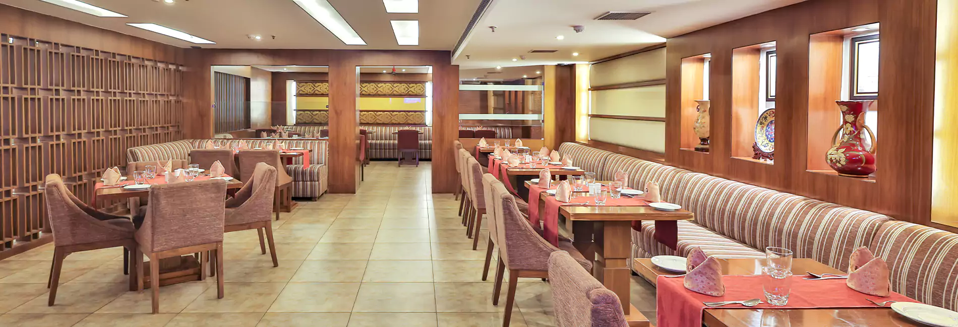 A Blend of Punjabi and Chinese cuisines, Restaurant, Bar in Mohali, PunChin Restaurant, Hotel Cama.